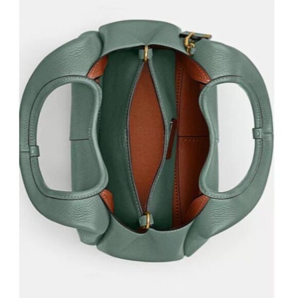 NWT Coach Lana Shoulder Bag 23 In Sage Pebbled Leather CM545 - Picture 5 of 7